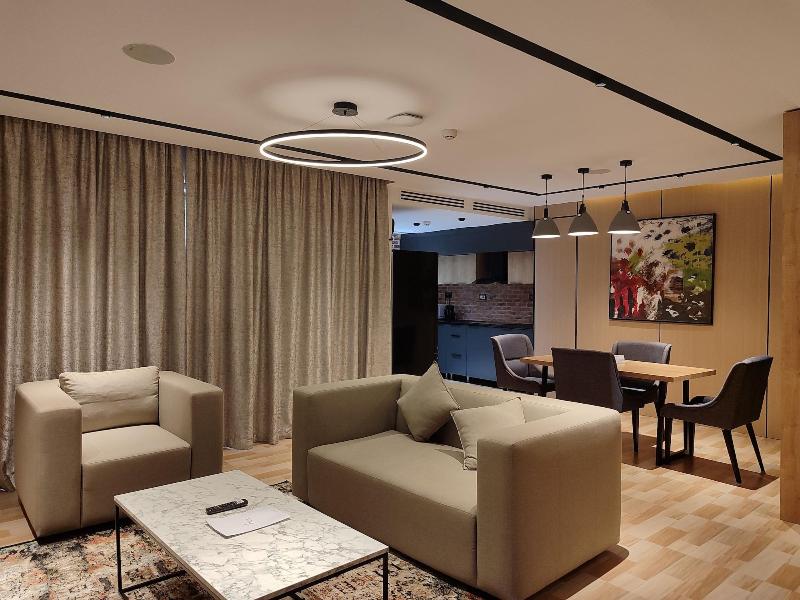 Brickspoint Boutique Aparthotel Asokoro image