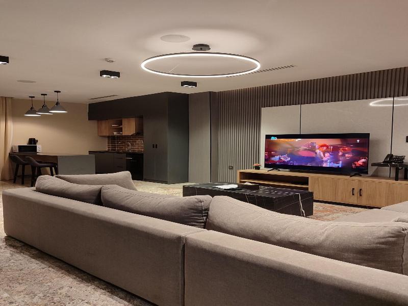 Brickspoint Boutique Aparthotel Asokoro image
