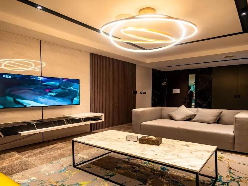 Brickspoint Boutique Aparthotel Asokoro image
