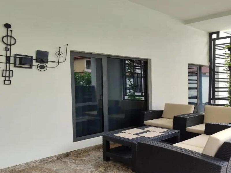 Brickspoint Boutique Aparthotel Asokoro image