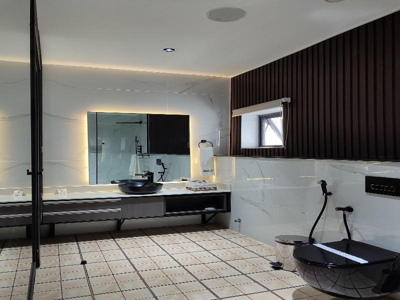 Brickspoint Boutique Aparthotel Asokoro image