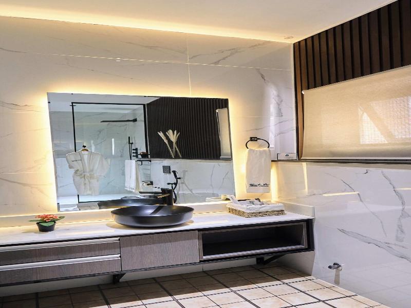 Brickspoint Boutique Aparthotel Asokoro image