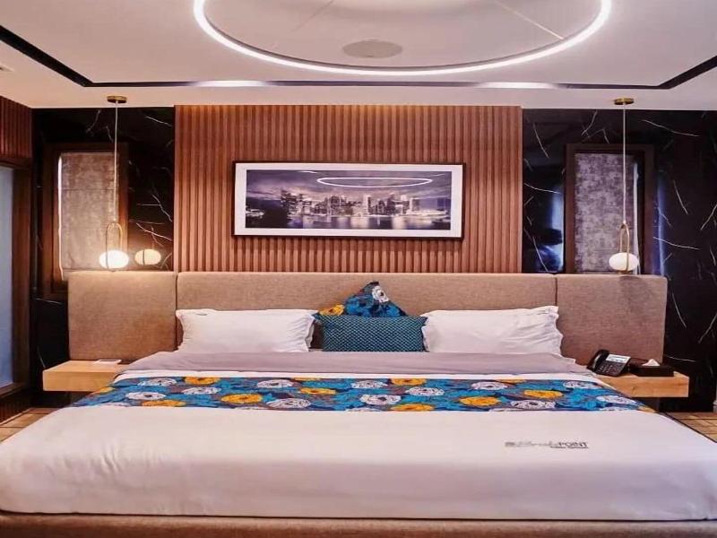 Brickspoint Boutique Aparthotel Asokoro image