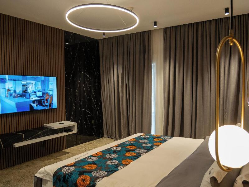 Brickspoint Boutique Aparthotel Asokoro image