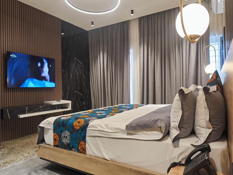 Brickspoint Boutique Aparthotel Asokoro image