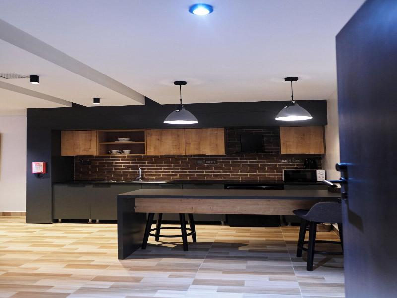 Brickspoint Boutique Aparthotel Asokoro image