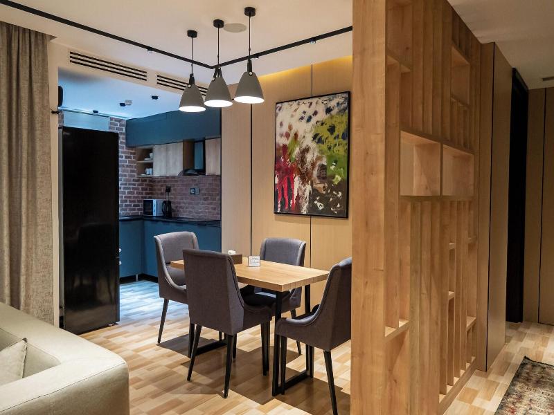 Brickspoint Boutique Aparthotel Asokoro image
