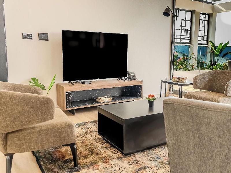 Brickspoint Boutique Aparthotel Asokoro image