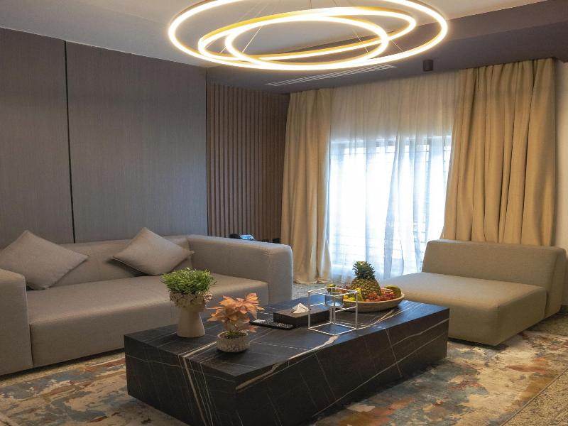 Brickspoint Boutique Aparthotel Asokoro image