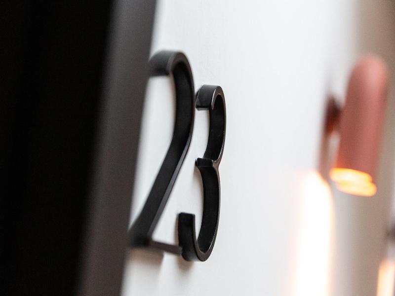 The Snug Townhouse image