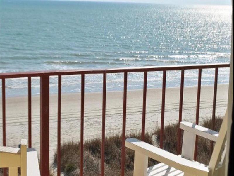 Gazebo Inn Oceanfront — exterior view