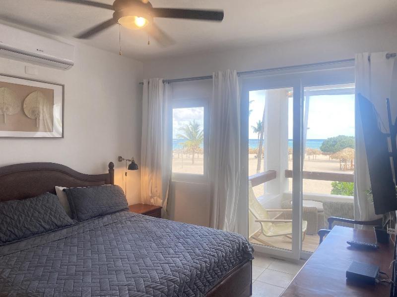 Stanza Mare Beach Front image