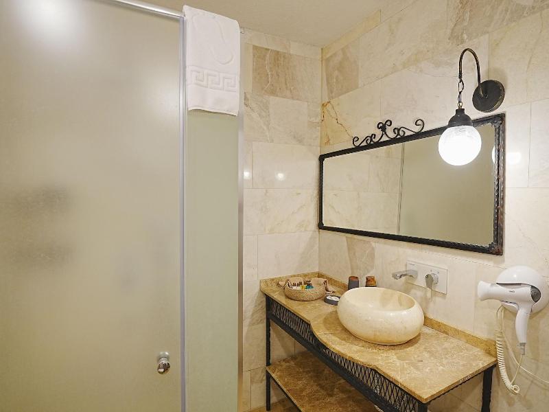 Kayra Cave Suites image