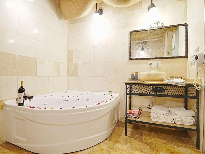Kayra Cave Suites image