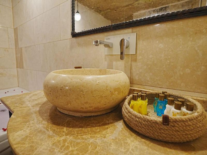 Kayra Cave Suites image