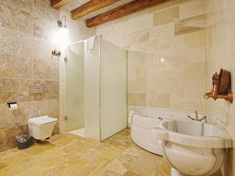 Kayra Cave Suites image