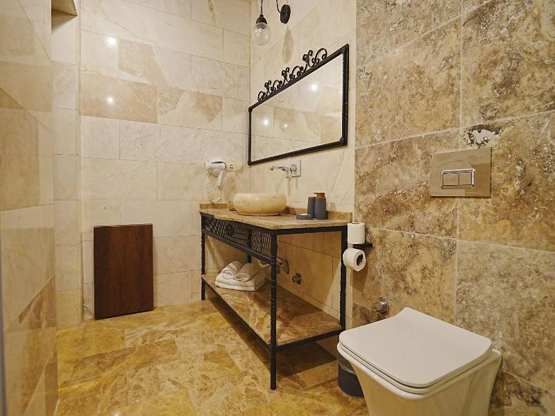 Kayra Cave Suites image