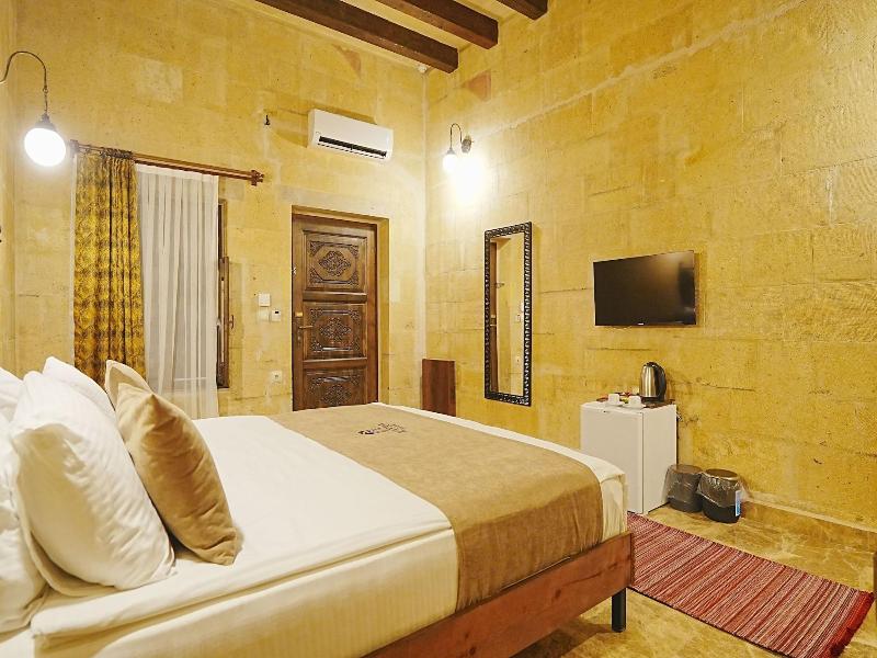 Kayra Cave Suites image