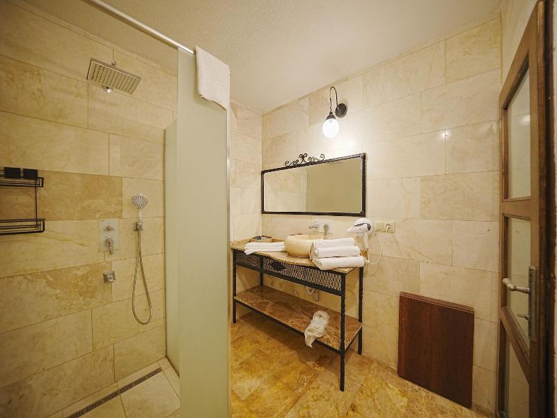Kayra Cave Suites image