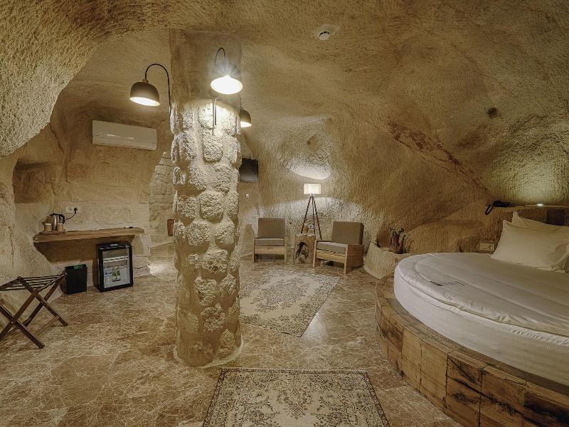 Solem Cave Suites image