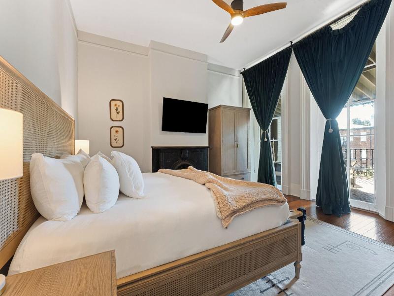 Bellwether House image