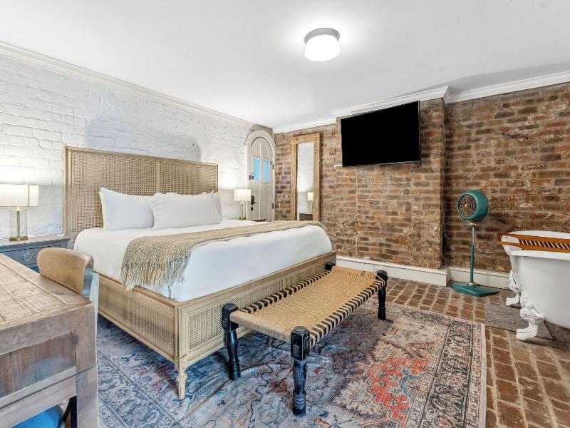 Bellwether House image