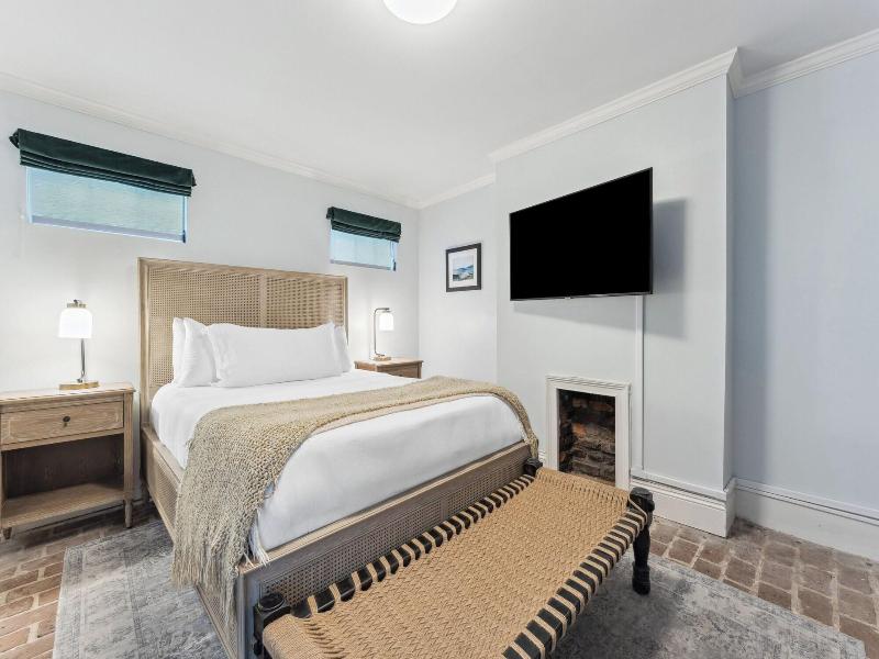 Bellwether House image