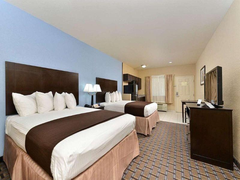 Western Inn Suites 3