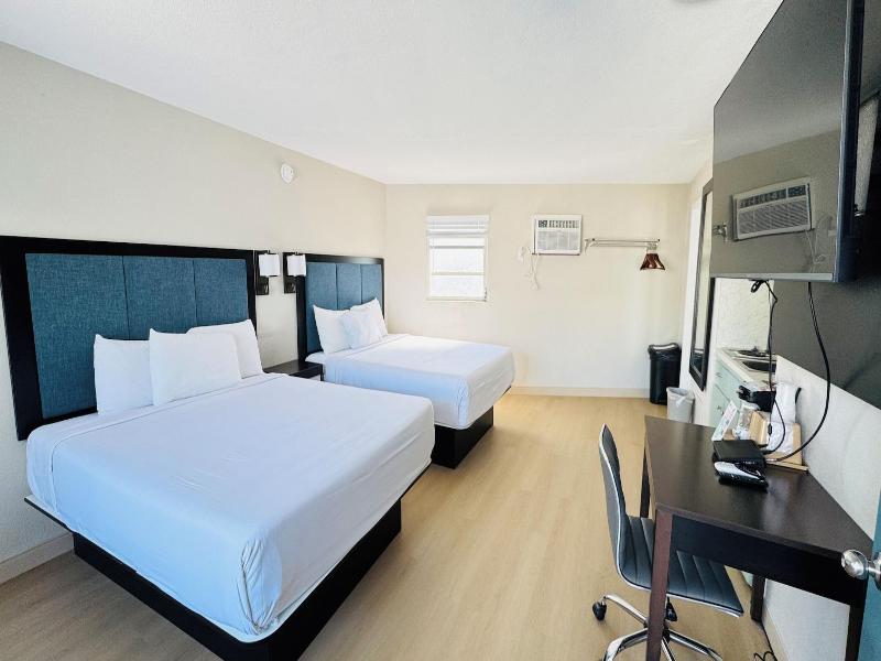 Bel Air Motel image