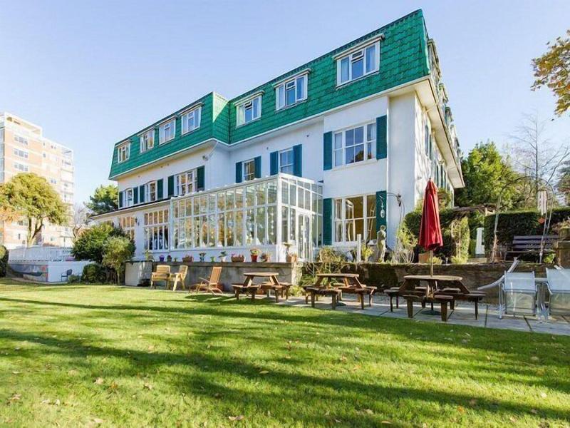 The Grove Hotel image