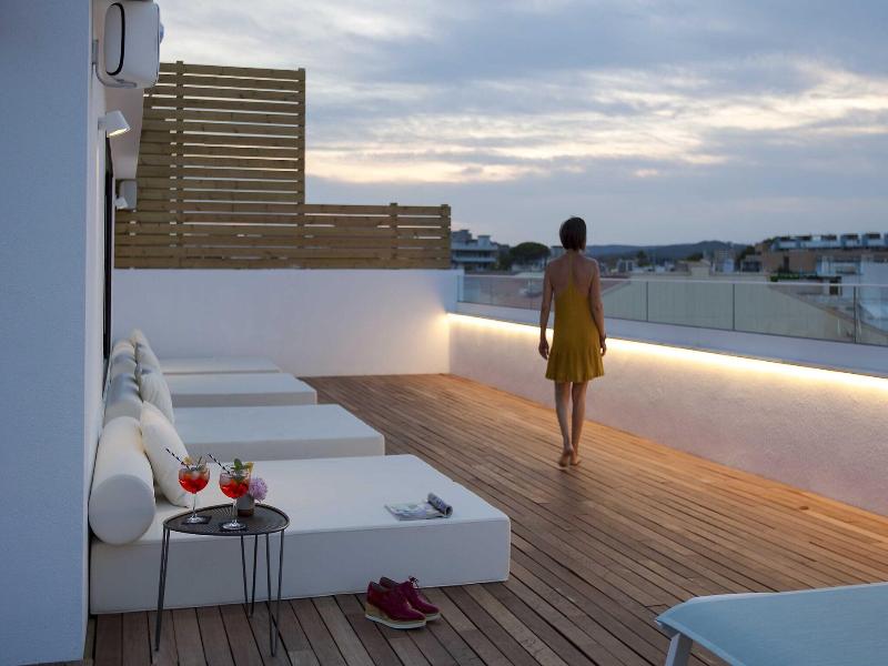 May Altafulla Beach Boutique Hotel image