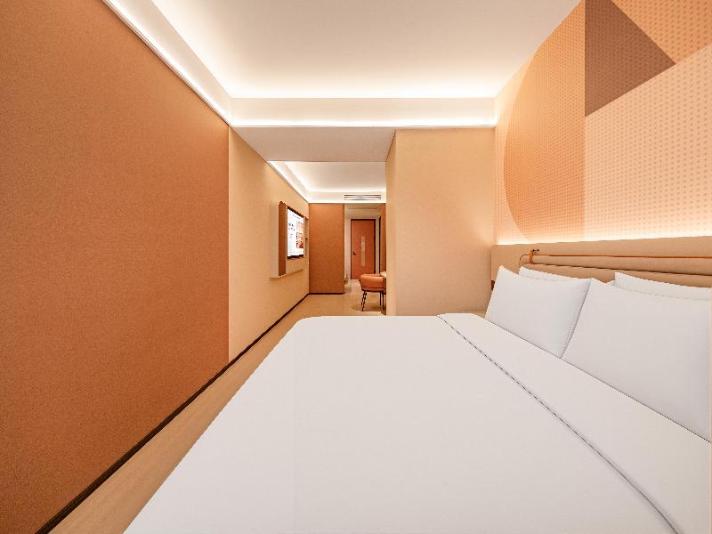 Deluxe Business King Room
