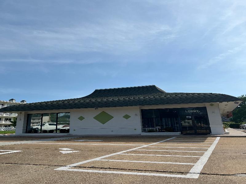 Ambassadors Inn And Suites image