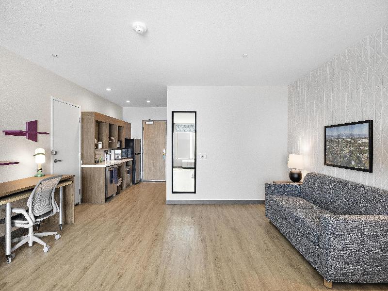 Home2 Suites by Hilton Ontario Airport image
