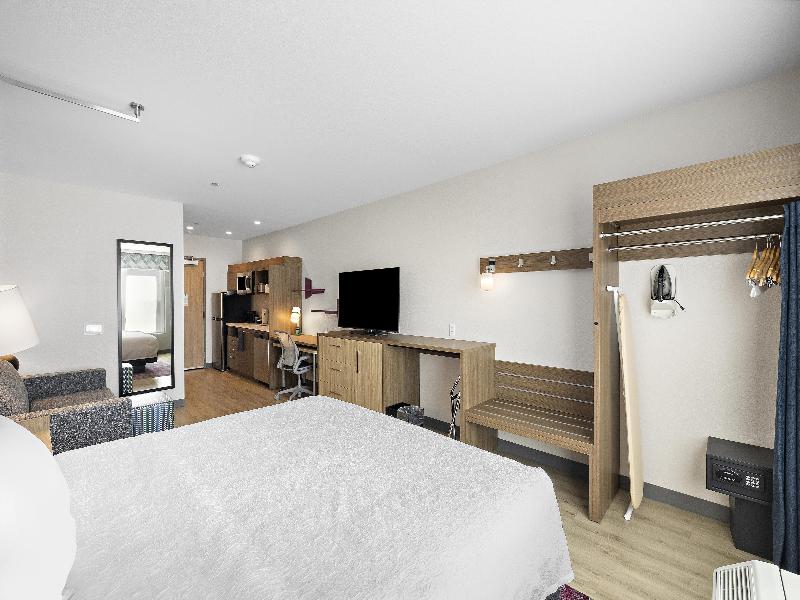 Home2 Suites by Hilton Ontario Airport image