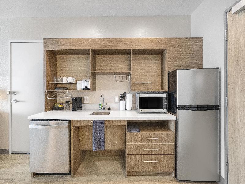 Home2 Suites by Hilton Ontario Airport image