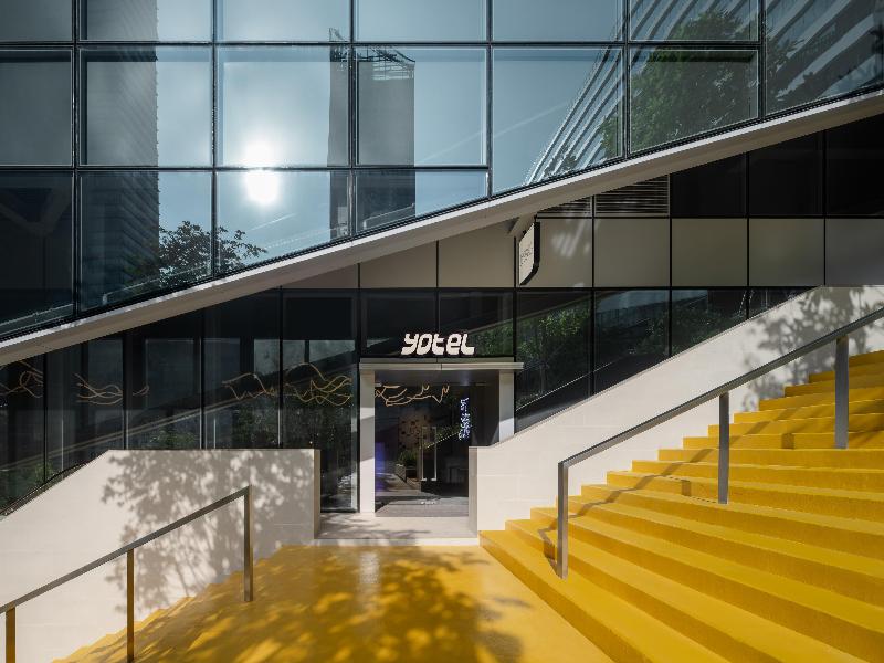 YOTEL Bangkok Sukhumvit, Select by Hilton