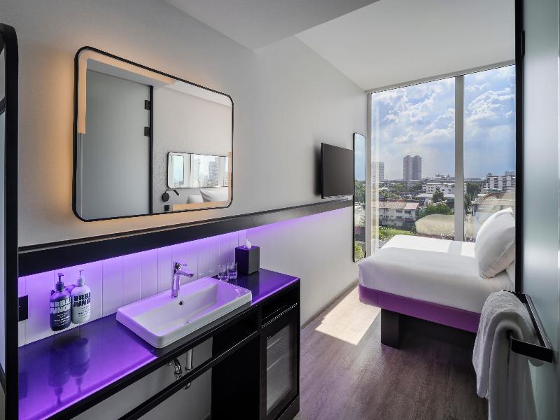 YOTEL Bangkok Sukhumvit, Select by Hilton