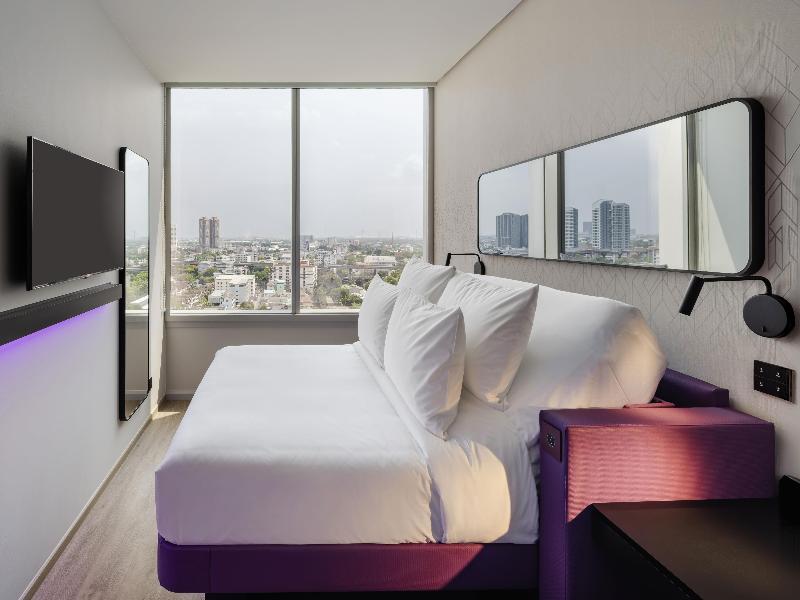 YOTEL Bangkok Sukhumvit, Select by Hilton