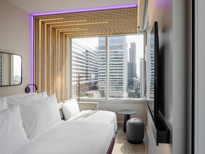 YOTEL Bangkok Sukhumvit, Select by Hilton