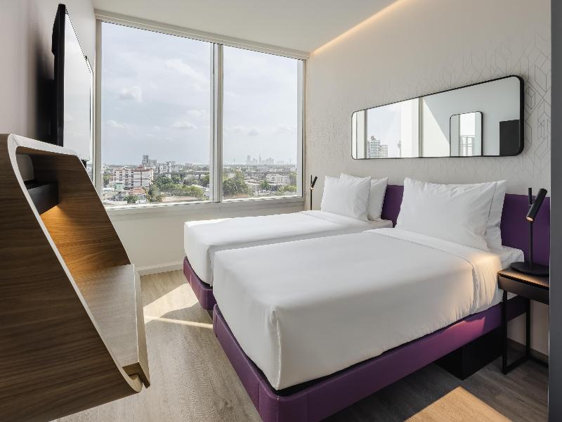 YOTEL Bangkok Sukhumvit, Select by Hilton
