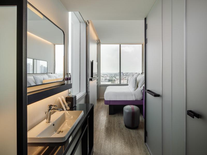 YOTEL Bangkok Sukhumvit, Select by Hilton