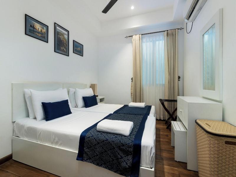 Oceanfront Nilaveli By Icc image