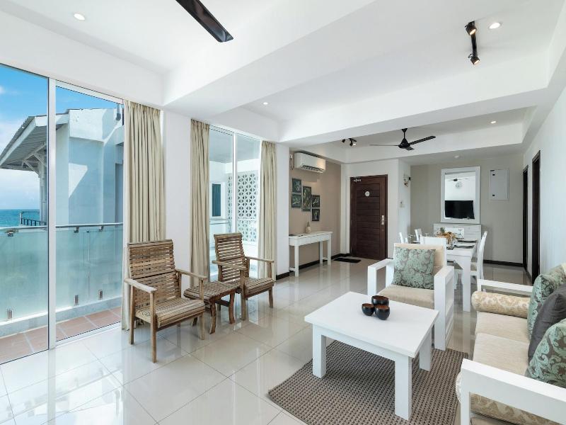 Oceanfront Nilaveli By Icc image