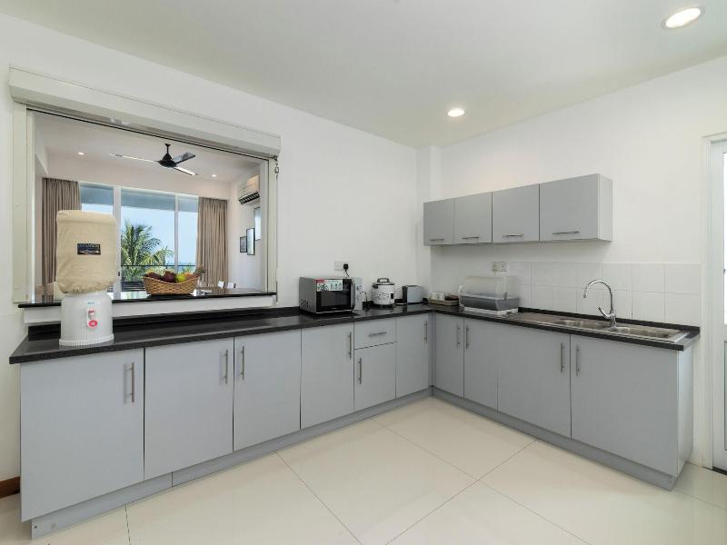 Oceanfront Nilaveli By Icc image