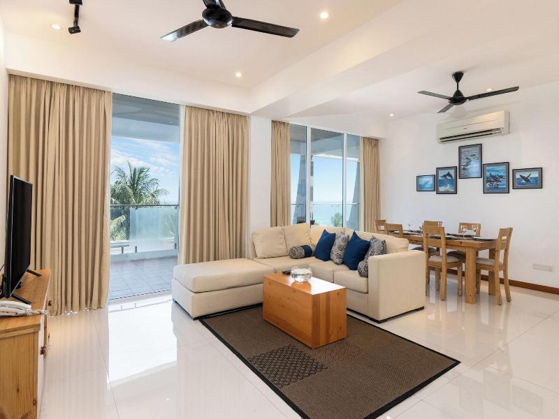 Oceanfront Nilaveli By Icc image