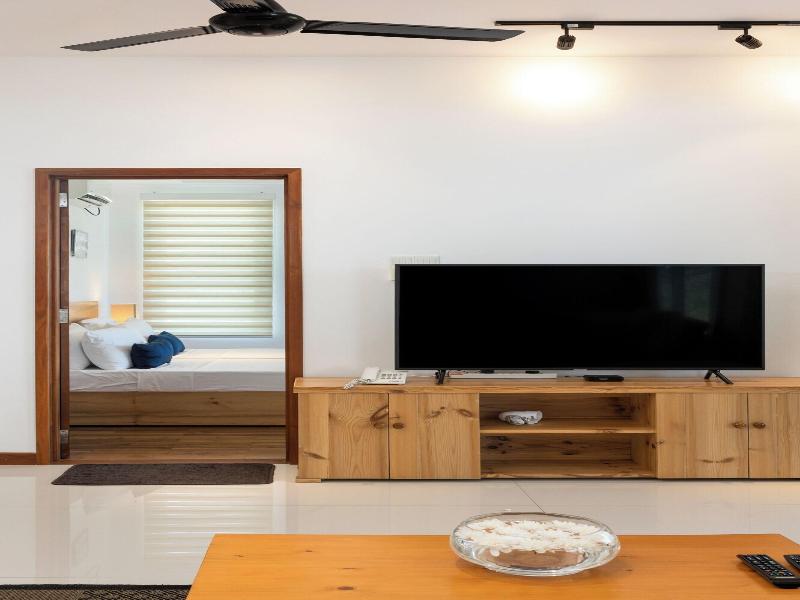 Oceanfront Nilaveli By Icc image