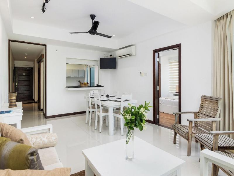 Oceanfront Nilaveli By Icc image