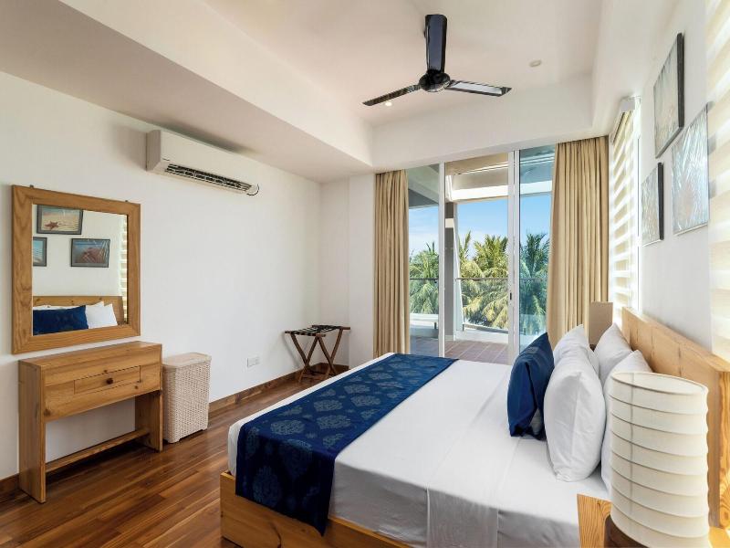 Oceanfront Nilaveli By Icc image