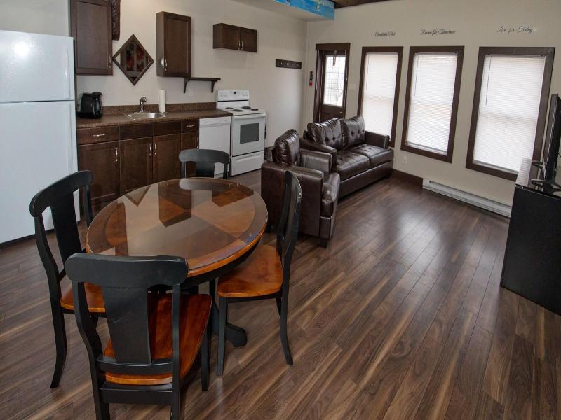 La Digue Suites image